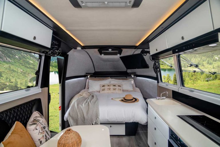 Kimberley-Kampers-Kruiser-E-Class-luxury-caravan-interior-bed-hero-1200px