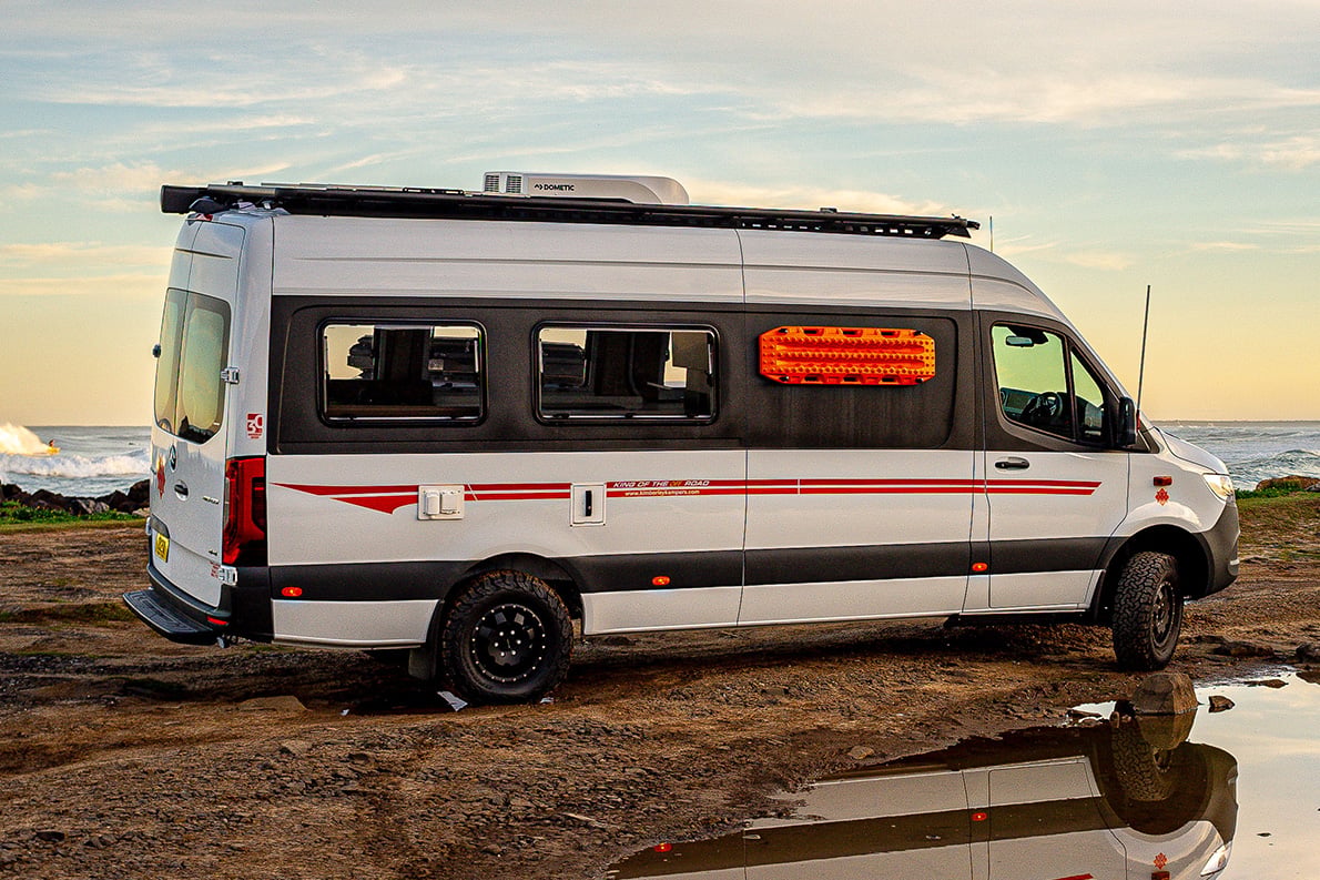 Kimberley Kruiswagen off-road motorhome, passenger side