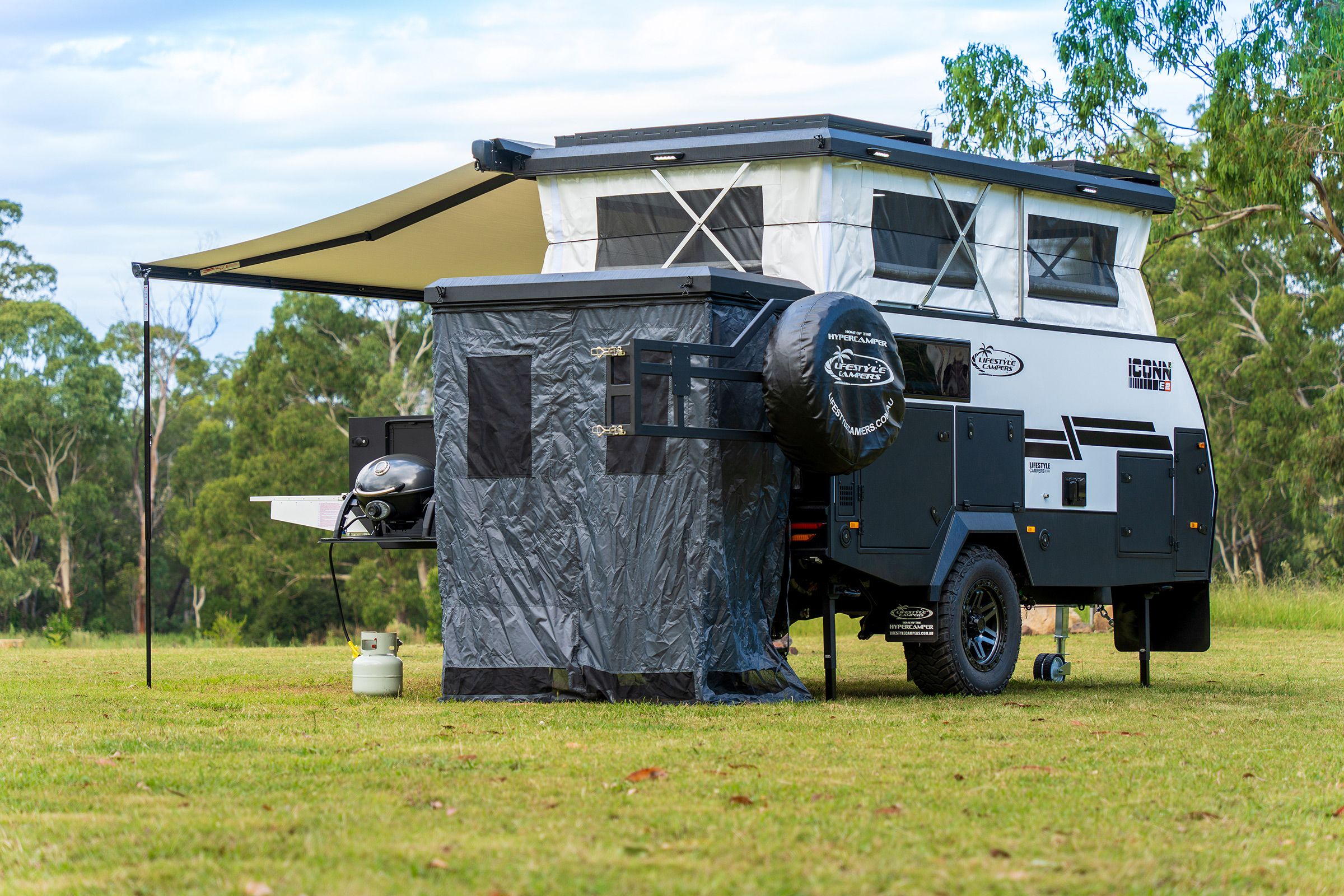 Iconn E2: Ready for Adventure with Off-Grid Essentials
