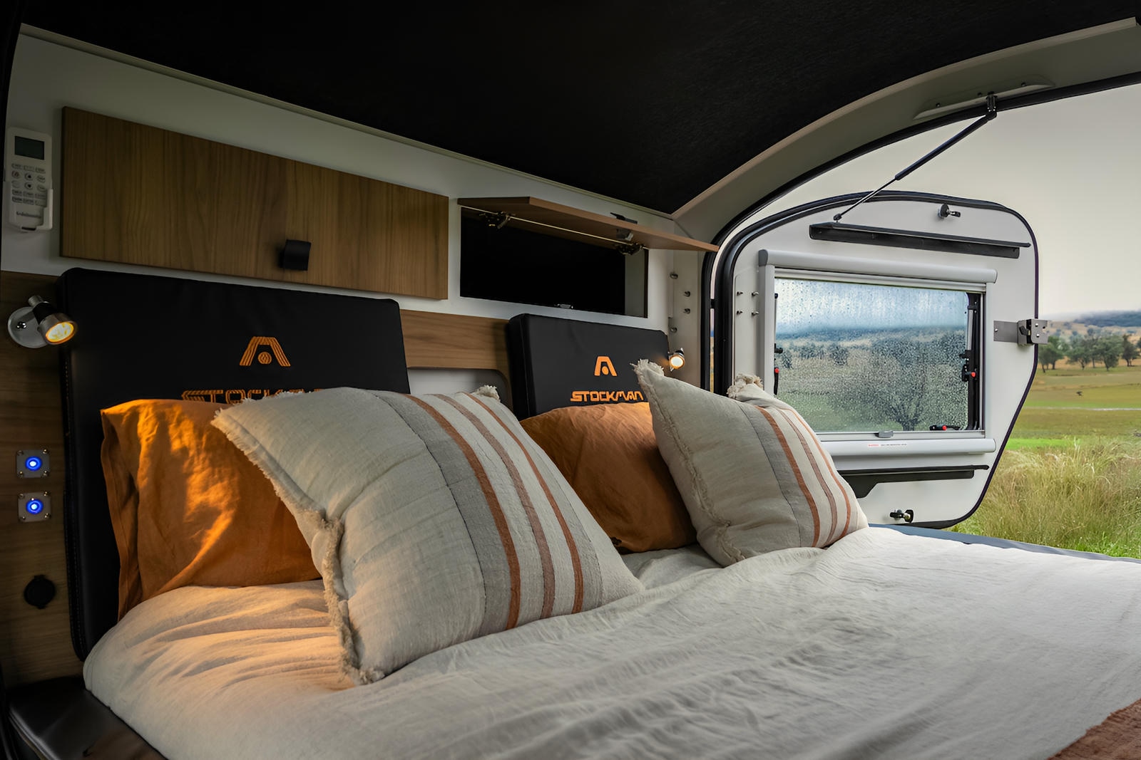 Rover 02: Comfortable, Elevated Sleeping Space