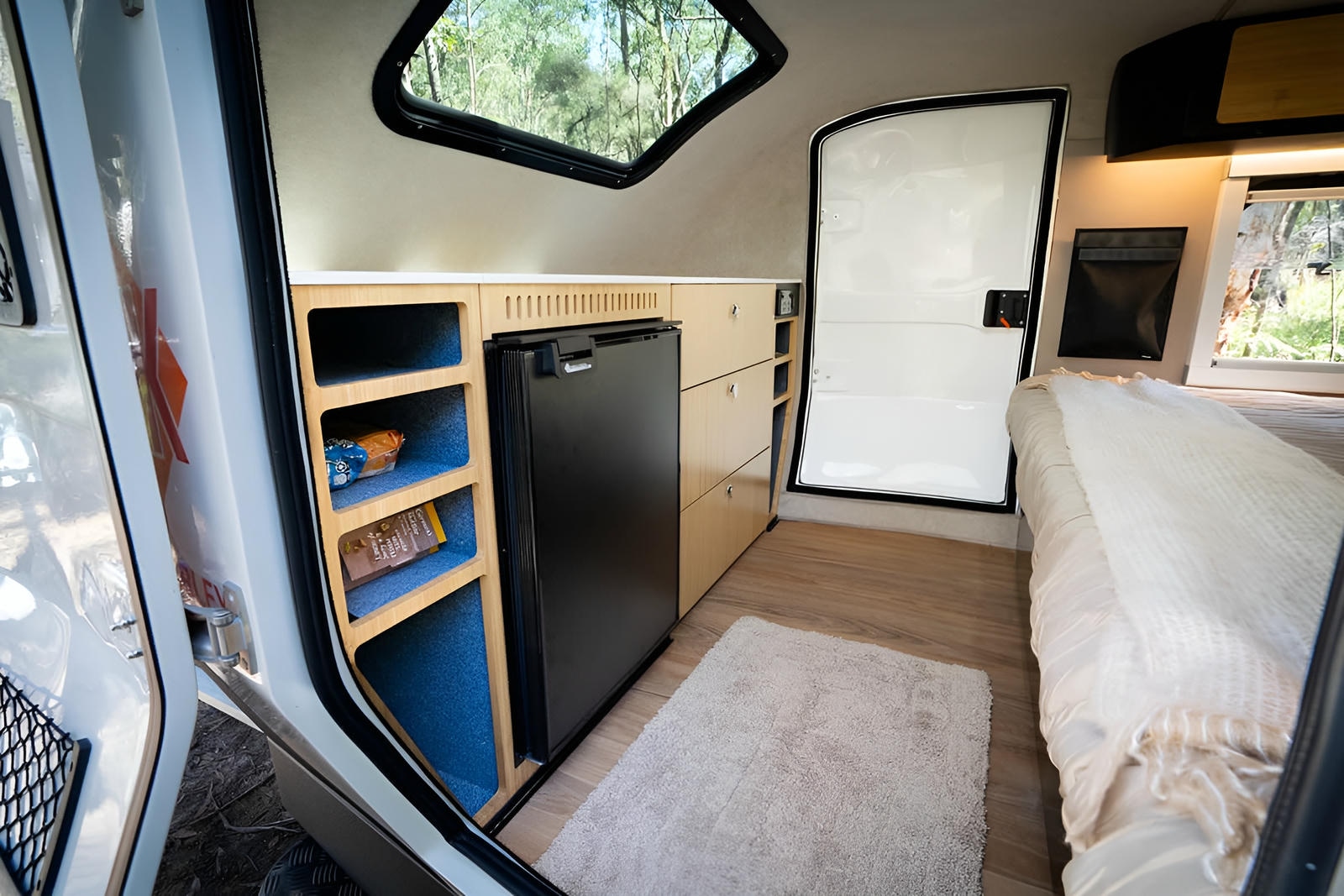 Kube: Compact Touring Interior