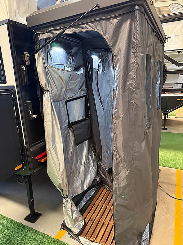 New 2025 Iconn E2 Hybrid: photo 5 of 11