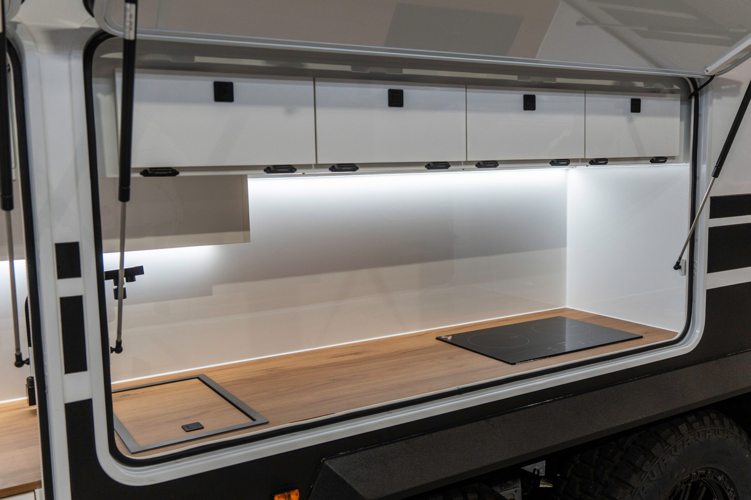 Iconn XKT: Outdoor Cooking, Properly Executed